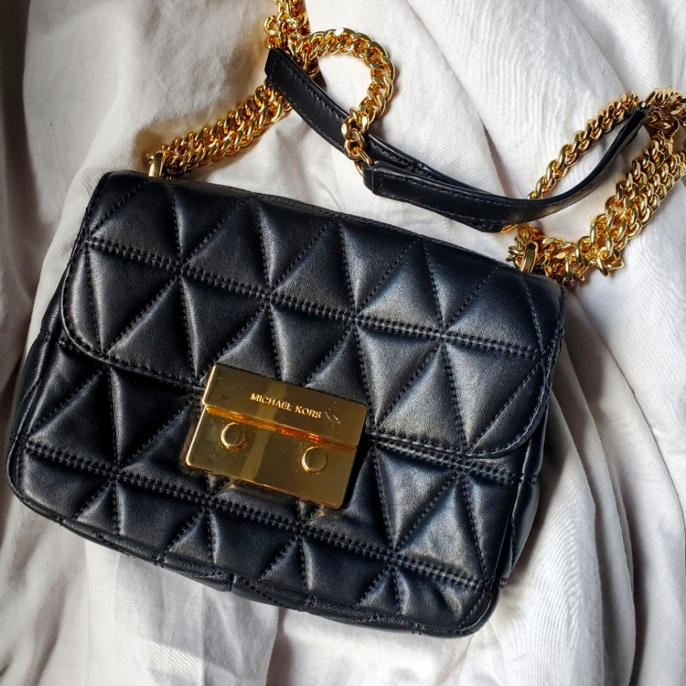 Michael Kors Chain Shoulder Bag